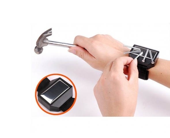 Bratara magnetica tip ceas pentru colectare obiecte metalice