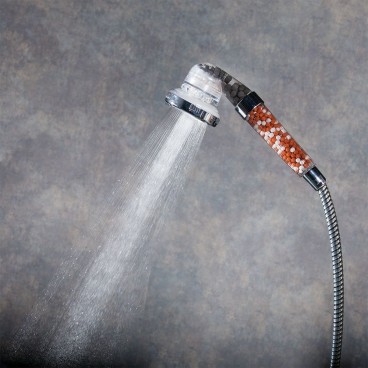 Cap de dus cu granule anti-calcar